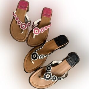 2/10 fun sandals bundle Montego Bay Club Black & white and pink & white size 8